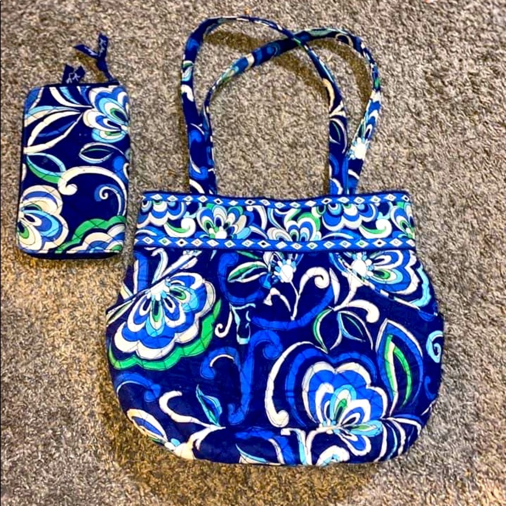 Vera Bradley paisley print Arm/Shoulder purse with matching wallet.